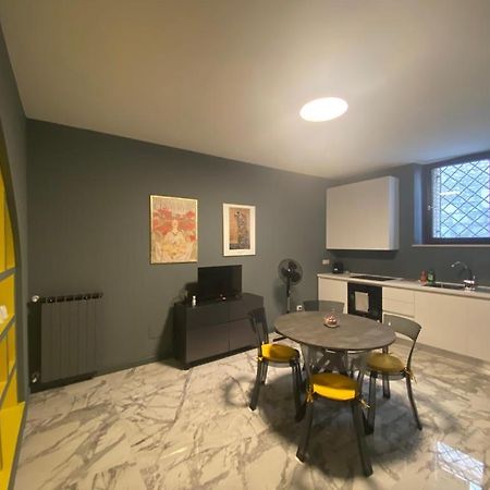 Modern City Center Apartment 베네벤토 외부 사진